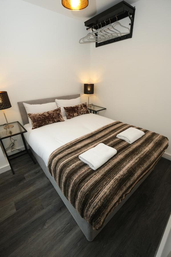 Apartment Air Host And - Lewbry House Apartments, Liverpool, Uk Liverpool
